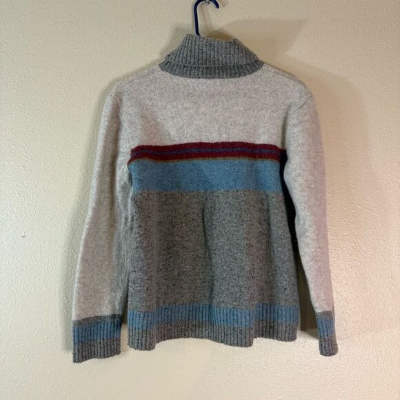 Pendleton wool Elegant Gray and Blue Turtleneck Sweater - Picture 5 of 5